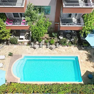 3* Апарт-отель Er.zo Summer Studios